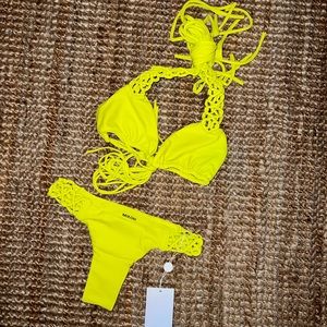 MIKOH Kula Top and Pali bottom in Lilikoi NWT Size S